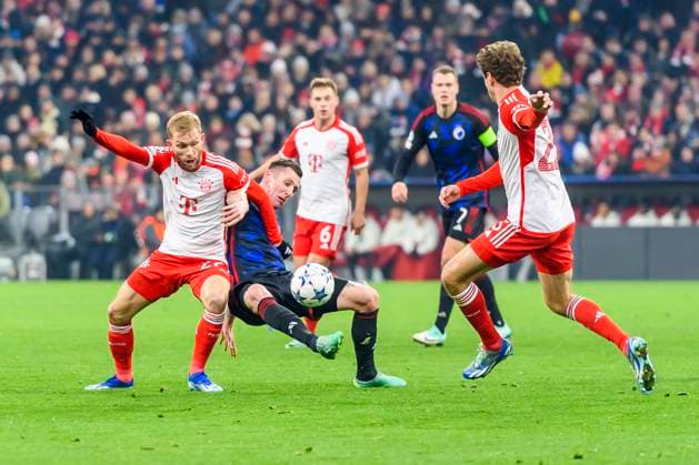 GER, UEFA CL, FC Bayern Muenchen GER vs FC Copenhagen DNK 29 11 2023, Allianz Arena, Muenchen, GER, UEFA CL, FC Bayern Muenchen GER vs FC Copenhagen DNK , Group A, UEFA regulations prohibit any use of photographs as image sequences and or quasi video, pictured Konrad Laimer FC Bayern 27 Lukas Lerager FC Copenhagen 12 Thomas Müller Mueller FC Bayern 25 nordphotoxGmbHx xStraubmeier nph00004