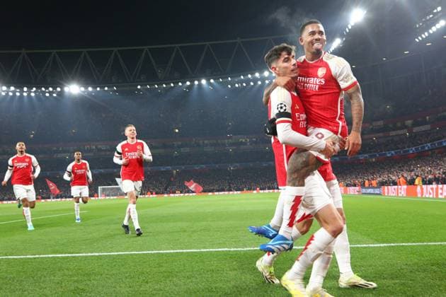 FOOT LDC ARSENAL RC LENS PHOTOPQR VOIX DU NORD COURBE ; 29 11 2023 ; FOOT LIGUE DES CHAMPIONS ARSENAL FC RC LENS AU STADE EMIRATES. LONDRES LE 29 NOVEMBRE 2023. PHOTO SEVERINE COURBE LA VOIX DU NORD Nov 29th 2023. Champions league Arsenal vs Lens NORD PAS DE CALAIS France  Copyright: xPHOTOPQR VOIXxDUxNORD MAXPPPxCOURBEx 20231129VDN1022 20231129VDN1031