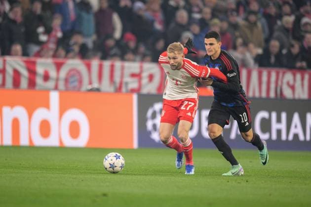 Soccer, UEFA Champions League, 20231129, FC Bayern Munich FC Copenhagen In the picture Konrad LAIMER FC Bayern Munich, 27 dribbles the ball and Mohamed ELYOUNOUSSI FC Copenhagen, 10 gets through Munich Allianz Arena Bayern Germany Copyright: Passion2Press MarkusxFischerx