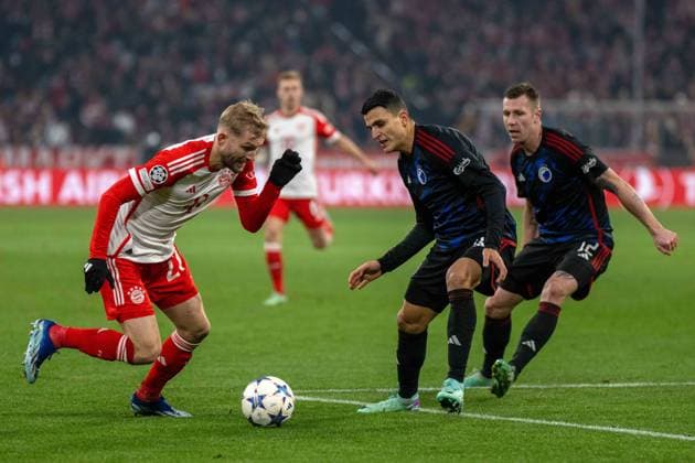 Konrad Leimer FC Bayern Muenchen , Mohamed Elyounoussi and Lukas Lerager FC Copenhagen Germany, Munich, 29 11 2023, Football, UEFA Champions League FC Bayern Muenchen vs FC Copenhagen, Season 2023 2024, Match Day 5, Allianz Arena Photo A2 Bildagentur Peter Hartenfelser