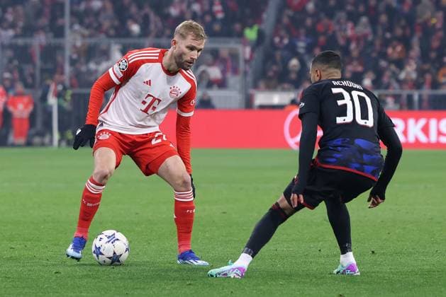 Soccer Champions League group stage 5 matchday FC Bayern Munich FC Copenhagen on 29 11 2023 at the Allianz Arena in Munich Konrad Laimer Munich , left Elias Achouri Copenhagen , right xMSx