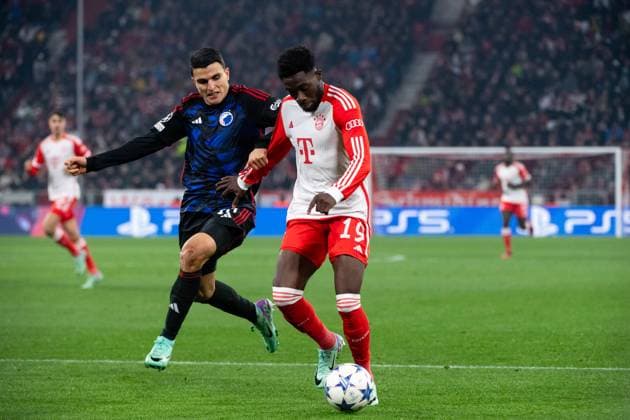 Alphonso Davies FC Bayern Muenchen, 19 in duel with Mohamed Elyounoussi FC Copenhagen, 10 , GER, FC Bayern Muenchen FCB vs FC Copenhagen FCK , Football, UEFA Champions League, Matchday 5, Group A, 2023 2024 season, 29 11 2023 GER, FC Bayern Muenchen FCB vs FC Copenhagen FCK , Football, UEFA Champions League, Matchday 5, Group A, 2023 2024 season, 29 11 2023 Muenchen Copyright: xEibner-Pressefoto Memmlerx EP_MMR
