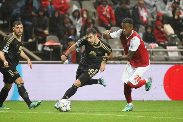 Foul on Josip Juranovic Union Berlin 18 SC Braga vs 1 FC Union Berlin, Football, Champions League, Group stage, Matchday 5, Season 2023 2024,29 11 2023 SC Braga vs 1 FC Union Berlin, Football, Champions League, Group stage, Matchday 5, Season 2023 2024,29 11 2023 Braga Copyright: xEibner-Pressefoto JoergxNiebergax EP_JNL