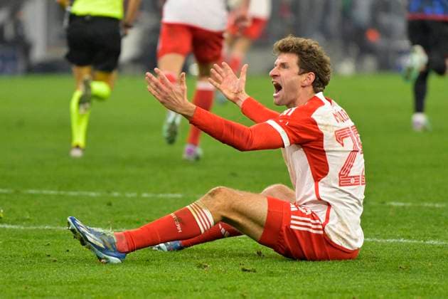 29 11 2023, Football UEFA Championsleague 2023 2024 5 Matchday Preliminary Round, FC Bayern Munich FC Copenhagen, in the Allianz Arena Munich Thomas Müller FC Bayern Munich is dissatisfied DFL and DFB regulations prohibit any use of photographs as image sequences and or quasi video