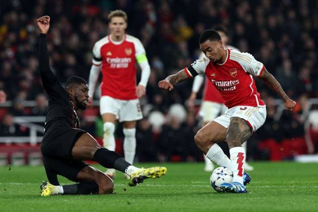 London, England, 29 November 2023: Gabriel Jesus of Arsenal cuts inside during the UEFA Champions League football match between Arsenal and Lens at Emirates Stadium in London, England. FOOTBALL : Arsenal vs Lens - UEFA Ligue des Champions - 29 11 2023 SPP Panoramic 