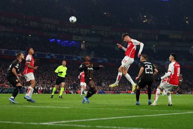 29th November 2023; Emirates Stadium, London, England; Champions League Football, Group Stage, Arsenal versus Lens; Kai Havertz of Arsenal with a header on goal  ActionPlus12581348 ShaunxBrooks