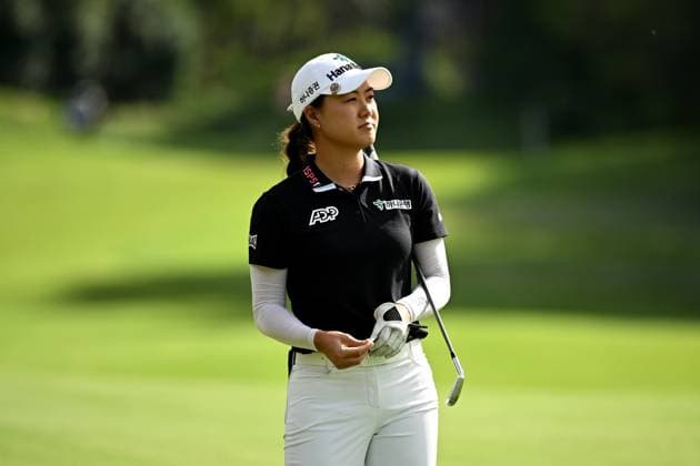 GOLF AUSTRALIAN OPEN, Minjee Lee of Australia looks on after playing a shot from the 14th fairway during Round 1 of the Women?s Australian Open 2023 at the Lakes Golf Club in Sydney, Thursday, November 30, 2023. ( NO ARCHIVING, EDITORIAL USE ONLY, NO USE IN BOOKS WITHOUT CONSENT SYDNEY NEW SOUTH WALES AUSTRALIA  Copyright: xDANxHIMBRECHTSx 20231130001871702652