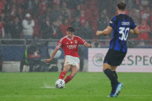 2023 11 29 UEFA Champions League group stage matchday 5 Group D SL Benfica Inter Milan v l , Joao Neves S L Benfica FREISTELLER Copyright: JoaquimxFerreira