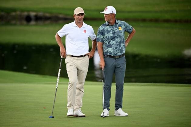 GOLF AUSTRALIAN OPEN, Adam Scott (left) and Matt Jones of Australia on the 7th green during Round 1 of the Australian Open 2023 at the Australian Golf Club in Sydney, Thursday, November 30, 2023. ( NO ARCHIVING, EDITORIAL USE ONLY, NO USE IN BOOKS WITHOUT CONSENT SYDNEY NEW SOUTH WALES AUSTRALIA  Copyright: xDANxHIMBRECHTSx 20231130001871793390
