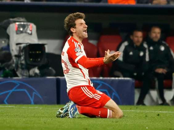 (231130) -- MUNICH, Nov. 30, 2023 -- Thomas Mueller of Bayern Munich reacts during the UEFA Champions League Group A football match between Bayern Munich and Copenhagen in Munich, Germany, Nov. 29, 2023. (Photo by Philippe Ruiz Xinhua) (SP)GERMANY-MUNICH-FOOTBALL-UEFA CHAMPIONS LEAGUE-BAYERN MUNICH VS COPENHAGEN FeixLipu¡¤luyizi 