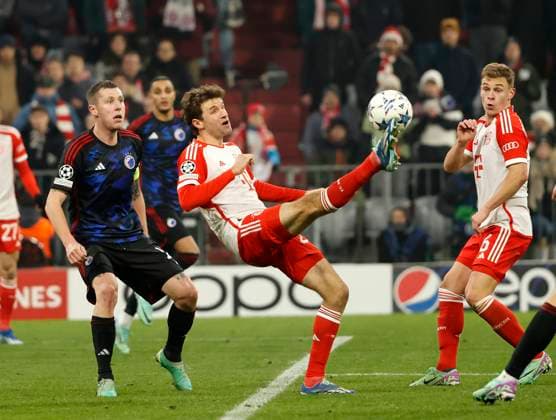 (231130) -- MUNICH, Nov. 30, 2023 -- Thomas Mueller (C) of Bayern Munich controls the ball during the UEFA Champions League Group A football match between Bayern Munich and Copenhagen in Munich, Germany, Nov. 29, 2023. (Photo by Philippe Ruiz Xinhua) (SP)GERMANY-MUNICH-FOOTBALL-UEFA CHAMPIONS LEAGUE-BAYERN MUNICH VS COPENHAGEN FeixLipu¡¤luyizi 