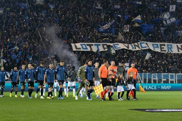 Fußball, EL, Atalanta Bergamo - Sporting Lissabon Atalanta and Sporting Lisbon in the pitch during Atalanta Bc vs Sporting Clube De Portuga, Football Europa League match in Bergamo, Italy, November 30 2023  Copyright: xNicolasxMorassutti IPAxSportx xix xx IPA_41962932 IPA_Agency_IPA41962932