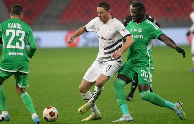 Nemanja Matic(C) FC Stade Rennais ,Abdoulaye Seck(R) Maccabi Haifa FOOTBALL : Maccabi Haifa Vs Stade Rennais - Ligue Europa - 30 11 2023 AleksandarDjorovic Panoramic 