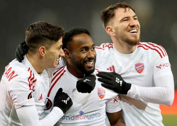 SOCCER - UEFA EL, Sturm vs Czestochowa GRAZ,AUSTRIA,30.NOV.23 - SOCCER - UEFA Europa League, group stage, SK Sturm Graz vs Rakow Czestochowa. Image shows the rejoicing of Deian Sorescu and John Yeboah (Czestochowa) .  GEPAxpictures xHansxOberlaender