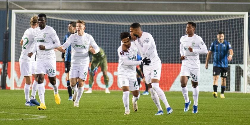 Fußball, EL, Atalanta Bergamo - Sporting Lissabon Football Europa League match - Atalanta Bc vs Sporting Clube De Portuga Sporting Lisboa Marcus Edwards celebrate during Atalanta Bc vs Sporting Clube De Portuga, Football Europa League match in Bergamo, Italy, November 30 2023 Bergamo Italy  Copyright: xIPAxSport ABACAx