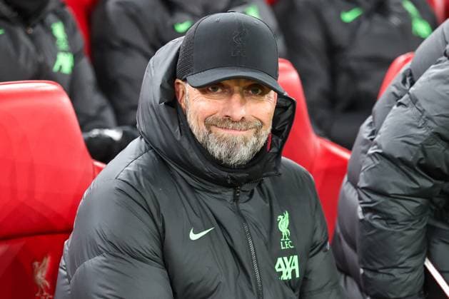 UEFA Europa League Group E Liverpool v LASK Jürgen Klopp Manager of Liverpool is all smiles as he takes his seat in the dugout ahead of the UEFA Europa League Group E match Liverpool vs LASK at Anfield, Liverpool, United Kingdom, 30th November 2023 (Photo by Mark Cosgrove News Images) Copyright: xMarkxCosgrove NewsxImagesx