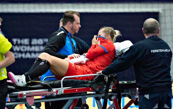 Kamila Kordovska, Czech Republic was injured and had to be carried away during the IHF World Womens Handball Championship match between Czech Republic and Congo in the preliminary Group G in Arena Nord in Frederikshavn, Denmark on Thursday , November 30, 2023 , Frederikshavn Jylland Denmark  Copyright: HenningxBagger HenningxBaggerx spdk20231130-211857-L