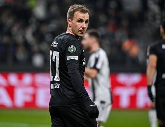 30 11 2023, xpsx, Football UEFA Conference League, Eintracht Frankfurt PAOK Saloniki v l Mario Götze Goetze of Eintracht Frankfurt DFL DFB REGULATIONS PROHIBIT ANY USE OF PHOTOGRAPHS as IMAGE SEQUENCES and or QUASI VIDEO emspor Frankfurt