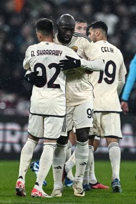 Fußball, EL, Servette Genf - AS Rom Cm Ginevra (Svizzera) 30 11 2023 - Europa League Servette-Roma foto Cristiano Mazzi Image nella foto: esultanza gol Romelu Lukaku 