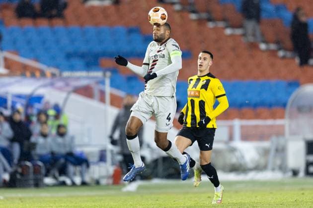 231130 Jonathan Tah of Bayer Leverkusen and Srdjan Hrstic of BK Häcken during the UEFA Europa League soccer match between BK Häcken and Bayer Leverkusen on November 30, 2023 in Gothenburg Photo Michael Erichsen BILDBYRAN COP 89 MI0578 bayer leverkusen bbeng bk häcken football fotball fotboll fotboll soccer uefa europa league  Copyright: MICHAELxERICHSEN BB231130MI050