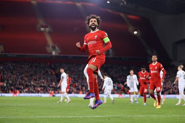 Fußball UEFA Europa League Gruppe E Liverpool gegen LASK 30. November 2023 UEFA Europa League Gruppe E Liverpool gegen LASK Mohamed Salah von Liverpool jubelt nach seinem dritten Tor Foto Simon Stacpoole Abseits Liverpool UK  Copyright: xSimonxStacpoolexOffside