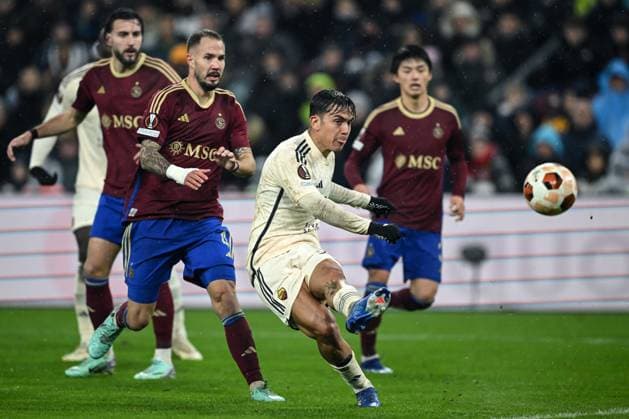 Fußball, EL, Servette Genf - AS Rom Cm Ginevra (Svizzera) 30 11 2023 - Europa League Servette-Roma foto Cristiano Mazzi Image nella foto: Paulo Dybala 