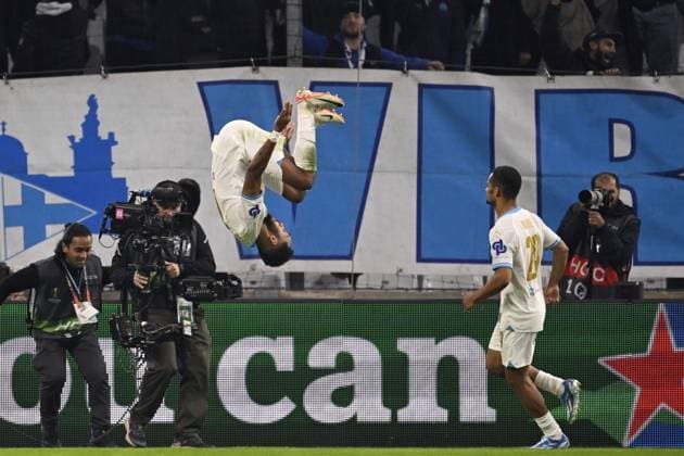 MARSEILLE - Pierre-Emerick Aubameyang of Olympique Marseille celebrates the 4-3 during the UEFA Europa League Group B match between Olympique Marseille and Ajax Amsterdam at Stade de Marseille on November 30, 2023 in Marseille, France. ANP OLAF KRAAK UEFA Europa League 2023 24 2023 2024 xVIxANPxSportx xxANPxIVx 485144150 originalFilename: 485144150.jpg