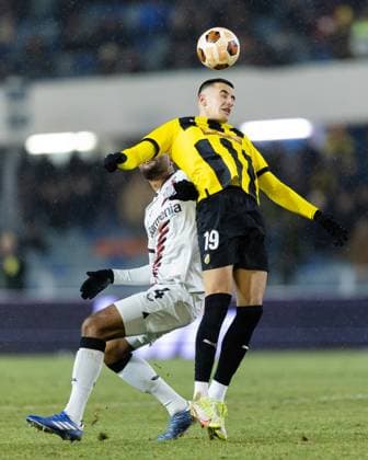 231130 Jonathan Tah of Bayer Leverkusen and Srdjan Hrstic of BK Häcken during the UEFA Europa League soccer match between BK Häcken and Bayer Leverkusen on November 30, 2023 in Gothenburg Photo Michael Erichsen BILDBYRAN COP 89 MI0578 bayer leverkusen bbeng bk häcken football fotball fotboll fotboll soccer uefa europa league  Copyright: MICHAELxERICHSEN BB231130MI080