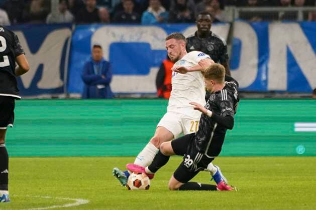 Jordan Veretout (Olympique de Marseille) - Kenneth Taylor (Ajax) FOOTBALL : Olympique de Marseille vs Ajax d™Amsterdam - Europa League - Phase de groupe - Marseille - 30 11 2023 NorbertScanella Panoramic 