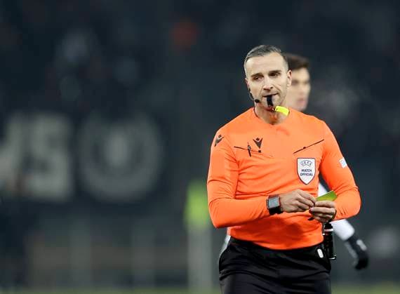 SOCCER - UEFA EL, Sturm vs Czestochowa GRAZ,AUSTRIA,30.NOV.23 - SOCCER - UEFA Europa League, group stage, SK Sturm Graz vs Rakow Czestochowa. Image shows referee Filip Glova (SVK).  GEPAxpictures xHansxOberlaender