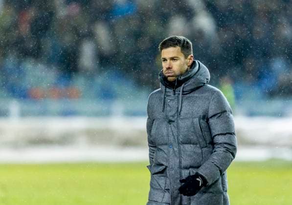 Leverkusen s coach Xabi Alonso during Thursday s football match in the Europa League group H between BK Häcken and Bayer Leverkusen from Germany at Gamla Ullevi, Gothenburg on November 2023 GÖTEBORG SVERIGE x9200x  Copyright: xAdamxIhse TTx EUROPA LEAGUE HÄCKEN-LEVERKUSEN