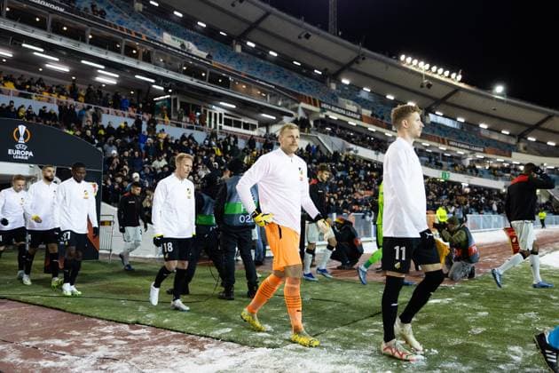 231130 Mikkel Rygaard Jensen, goalkeeper Peter Abrahamsson and Samuel Gustafson of BK Häcken ahead of the UEFA Europa League football match between BK Häcken and Bayer Leverkusen on November 30, 2023 in Gothenburg Photo Michael Erichsen BILDBYRAN COP 89 MI0578 bayer leverkusen bbeng bk häcken football fotball fotboll fotboll soccer uefa europa league  Copyright: MICHAELxERICHSEN BB231130MI098