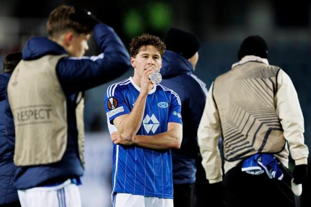 Europa League i fotball 2023: Molde - Qarabag (2-2) Molde 20231130. Moldes Emil Breivik etter Europa League kampen i fotball mellom Molde og Qarabag pa Aker Stadion. Foto: Svein Ove Ekornesvag NTB Molde Norge EDITORIAL USE ONLY. RESTRICTED USE FOR BETTING COMPANIES Ref:_SPOzojHj62c4NU.jpg  Copyright: xSveinxOvexEkornesvagx xNTBx