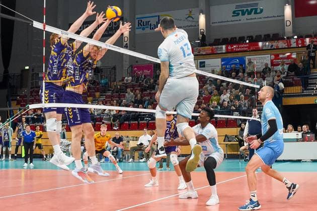 Vlado Milev OK Strumica, 13 center, with a smash ball, action, action, game scene, 30 11 2023, Düren Germany , Volleyball, CEV Cup, SWD Powervolleys Düren OK Strumica xmhx