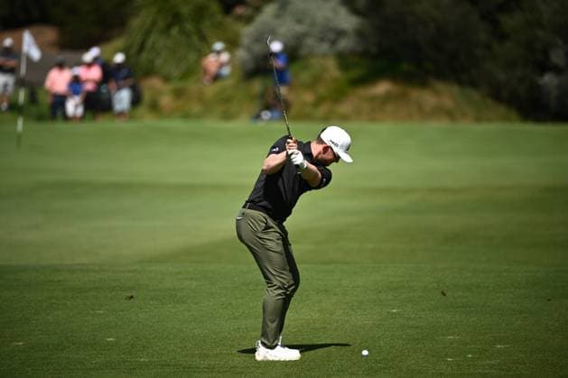 GOLF AUSTRALIAN OPEN, Connor Syme of Scotland plays a shot from the 17th fairway during Round 2 of the Australian Open 2023 at the Lakes Golf Club in Sydney, Friday, December 1, 2023. ( NO ARCHIVING, EDITORIAL USE ONLY, NO USE IN BOOKS WITHOUT CONSENT SYDNEY NEW SOUTH WALES AUSTRALIA  Copyright: xDANxHIMBRECHTSx 20231201001872154951