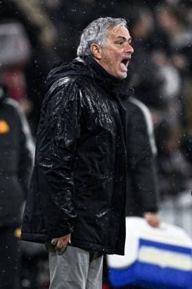 Geneve, Switzerland, 30.11.23: Head Coach Roma Jose Mourinho during the Europa League group stage match between Servette FC and AS Roma at Stade de Geneve in Geneve, Switzerland Soccer (Cristiano Mazzi SPP) Copyright: xCristianoxMazzix xSPPx spp-en-CrMaSp-CM1_2853