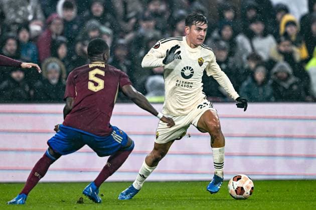 Geneve, Switzerland, 30.11.23: Paulo Dybala (21 Roma) during the Europa League group stage match between Servette FC and AS Roma at Stade de Geneve in Geneve, Switzerland Soccer (Cristiano Mazzi SPP) Copyright: xCristianoxMazzix xSPPx spp-en-CrMaSp-CM2_2716