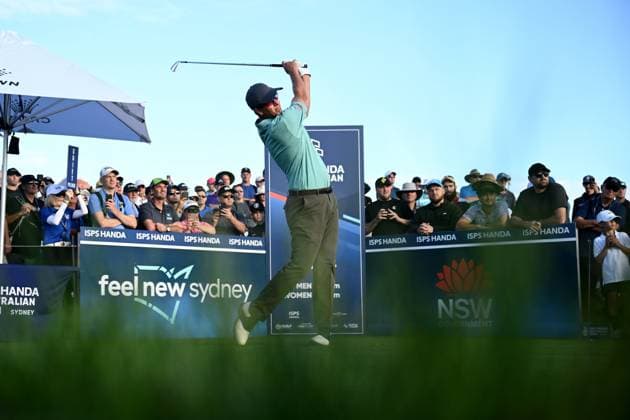 GOLF AUSTRALIAN OPEN, Adam Scott of Australia plays a shot from the 10th tee during Round 2 of the Australian Open 2023 at the Lakes Golf Club in Sydney, Friday, December 1, 2023. ( NO ARCHIVING, EDITORIAL USE ONLY, NO USE IN BOOKS WITHOUT CONSENT SYDNEY NEW SOUTH WALES AUSTRALIA  Copyright: xDANxHIMBRECHTSx 20231201001872158724