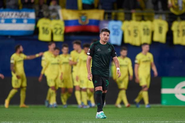 (231201) -- VILA-REAL, Dec. 1, 2023 -- Panathinaikos Sebastian Palacios (front) reacts during the UEFA Europa League group F match between Villarreal CF and Panathinaikos FC in Vila-Real, Spain, Nov. 30, 2023. (Photo by Xinhua) (SP)SPAIN-VILA-REAL-UEFA EUROPA LEAGUE-VILLARREAL CF VS PANATHINAIKOS FC PabloxMorano 