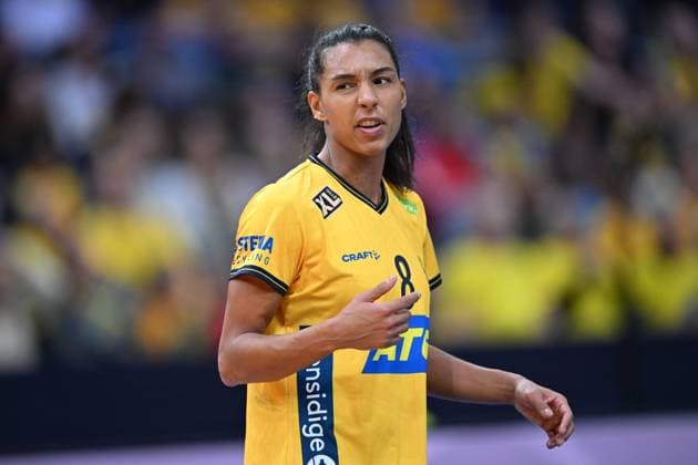 GÖTEBORG 20231201 Swedens Jamina Roberts 8 during Fridays match in the opening round of the Handball World Championship, Group A, between Sweden and China at Scandinavium GÖTEBORG Sweden x9200x  Copyright: xBjörnxLarssonxRosvall TTx HANDBOLLS-VM 2023 SVERIGE-KINA