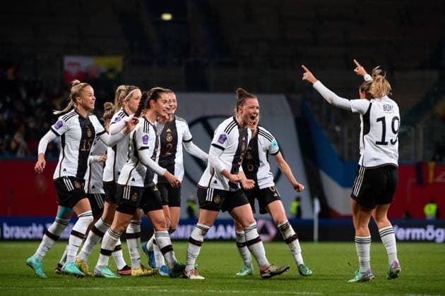 Marina Hegering Germany, 05 , Klara Bühl Germany, 19 , Giulia Gwinn Germany, 15 , Kathrin Hendrich Germany, 03 , Sjoeke Nüsken Germany, 06 celebrate the goal for 2 0, GER, Germany GER vs Denmark DEN , UEFA Womens Football Nations League, Liga A, 5 Spieltag, 01 12 2023 DFB DFL regulations prohibit any use of photographs as image sequences and or quasi video GER, Germany GER vs Denmark DEN , UEFA Womens Football Nations League, Liga A, 5 Spieltag, 01 12 2023 Rostock Copyright: xEibner-Pressefoto Memmlerx EP_MMR
