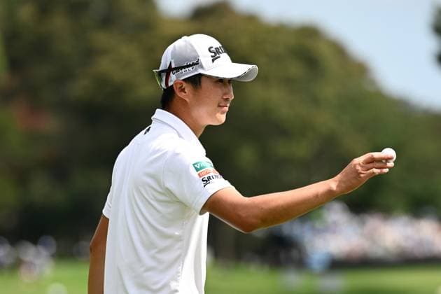 GOLF AUSTRALIAN OPEN, Rikuya Hoshino of Japan gestures to the gallery after putting on the 16th during Round 3 of the Australian Open 2023 at the Australian Golf Club in Sydney, Saturday, December 2, 2023. ( NO ARCHIVING, EDITORIAL USE ONLY, NO USE IN BOOKS WITHOUT CONSENT SYDNEY NEW SOUTH WALES AUSTRALIA  Copyright: xDANxHIMBRECHTSx 20231202001872603142
