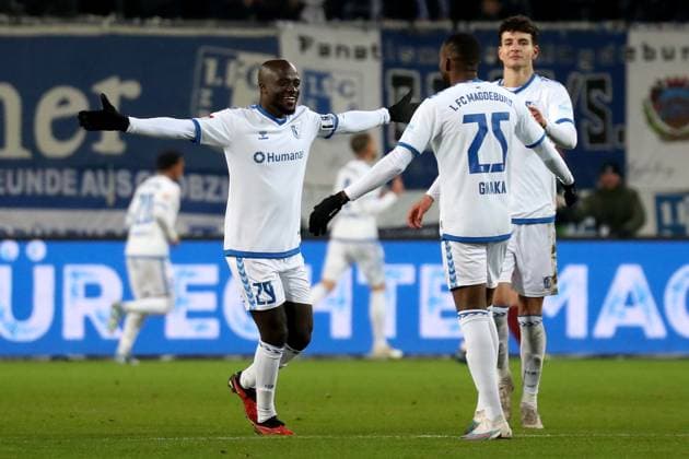 02 12 2023, xgox, Fußball 2 Bundesliga, 1 FC Magdeburg 1 FC Kaiserslautern emspor, v l Torjubel nach dem Tor zum celebrating the goal celebrate 1 0 durch Luc Castaignos 1 FC Magdeburg DFL DFB REGULATIONS PROHIBIT ANY USE OF PHOTOGRAPHS as IMAGE SEQUENCES and or QUASI VIDEO Magdeburg