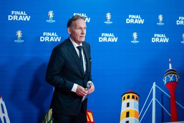 Hans Joachim Watzke Germany, DFB Vice President, Managing Director Borussia Dortmund , Arrival at the red carpet, GER, UEFA Euro 2024 Final Draw, Draw Elbphilharmonie Hamburg, 02 12 2023 GER, UEFA Euro 2024 Final Draw, Draw Elbphilharmonie Hamburg, 02 12 2023 Hamburg Copyright: xEibner-Pressefoto Memmlerx EP_MMR