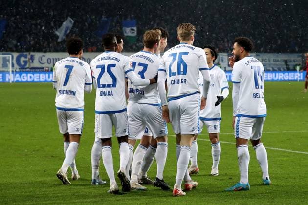 02 12 2023, xgox, Fußball 2 Bundesliga, 1 FC Magdeburg 1 FC Kaiserslautern emspor, v l Torjubel nach dem Tor zum celebrating the goal celebrate 3 1 durch Connor Krempicki 1 FC Magdeburg DFL DFB REGULATIONS PROHIBIT ANY USE OF PHOTOGRAPHS as IMAGE SEQUENCES and or QUASI VIDEO Magdeburg
