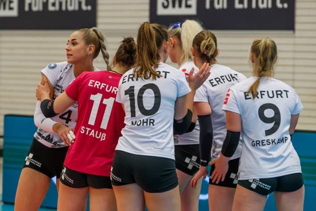 Team circle, Team circle, Speech, Motivation, 02 12 2023, Erfurt Germany , Volleyball, 2 Bundesliga Women Pro, Schwarz Weiss Erfurt Skurios Volleys Borken xprx