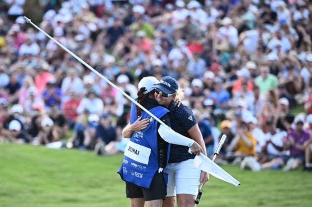 GOLF AUSTRALIAN OPEN, Ashleigh Buhai of South Africa celebrates after back to back wins in the Women?s Australian Open 2023 at the Australian Golf Club in Sydney, Sunday, December 3, 2023. ( NO ARCHIVING, EDITORIAL USE ONLY, NO USE IN BOOKS WITHOUT CONSENT SYDNEY NEW SOUTH WALES AUSTRALIA  Copyright: xDANxHIMBRECHTSx 20231203001872993776