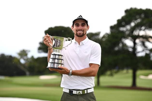 GOLF AUSTRALIAN OPEN, Joaquin Niemann of Chile holds up the Stonehaven Cup after winning the Men?s Australian Open 2023 at the Australian Golf Club in Sydney, Sunday, December 3, 2023. ( NO ARCHIVING, EDITORIAL USE ONLY, NO USE IN BOOKS WITHOUT CONSENT SYDNEY NEW SOUTH WALES AUSTRALIA  Copyright: xDANxHIMBRECHTSx 20231203001873002578