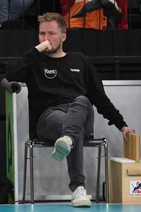 GER 1 VBL, SVG Lueneburg vs FT 1844 Freiburg, 04 12 2023, LKH Arena, Lueneburg, GER 1 VBL, SVG Lueneburg vs FT 1844 Freiburg, in the picture coach Jakob Schoenhagen Schönhagen Freiburg nordphotoxGmbH xWitke nph00002