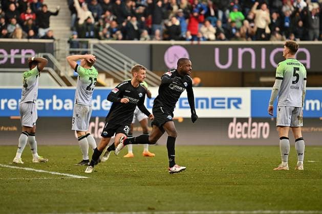Paderborn, Home Deluxe Arena, 03 12 23, GER, Herren, 2 Bundesliga, Saison 2023 2024, SC Paderborn 07 Hannover 96 Bild Jubel nach dem Tor zum 1 0 durch Florent MUSLIJA Paderborn Only for editorial use DFL regulations prohibit any use of photographs as image sequences and or quasi video NRW Deutschland